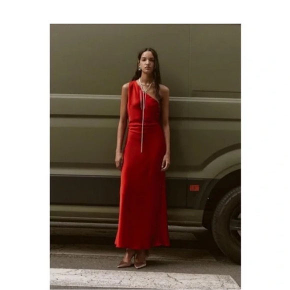Zara Vibrant Red One-Shoulder Dress - Picture 10 of 10